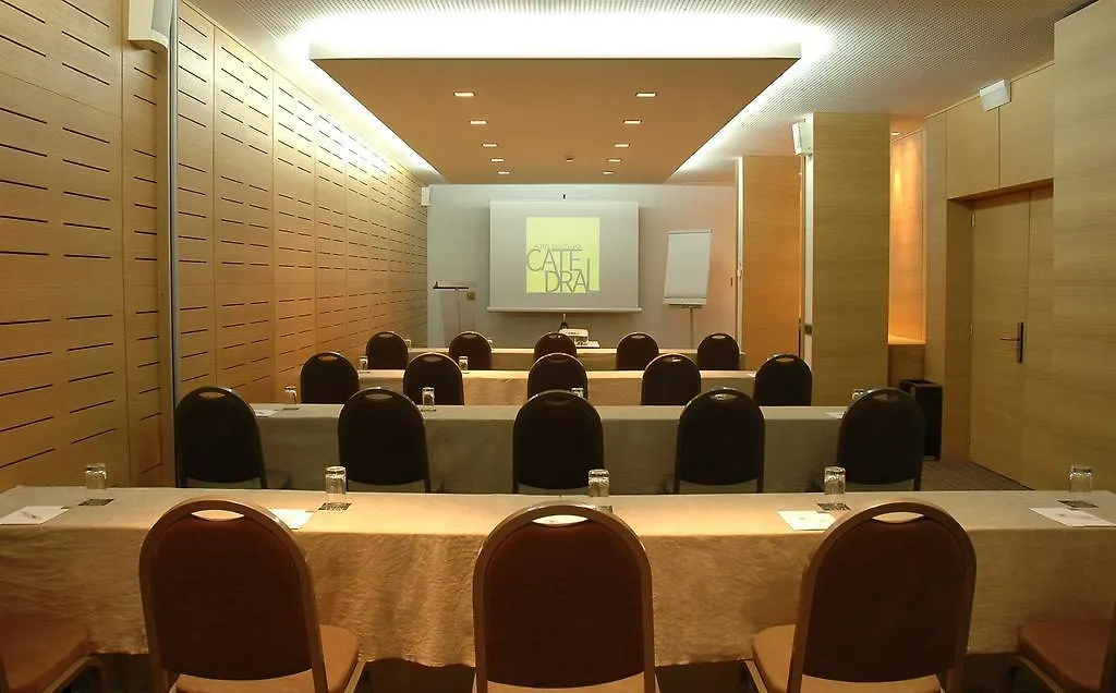 Hotel Barcelona Catedral 4*,